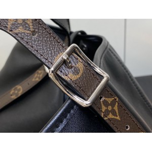 Lv CarryAll vibe M25143 39x30x15cm  Bags