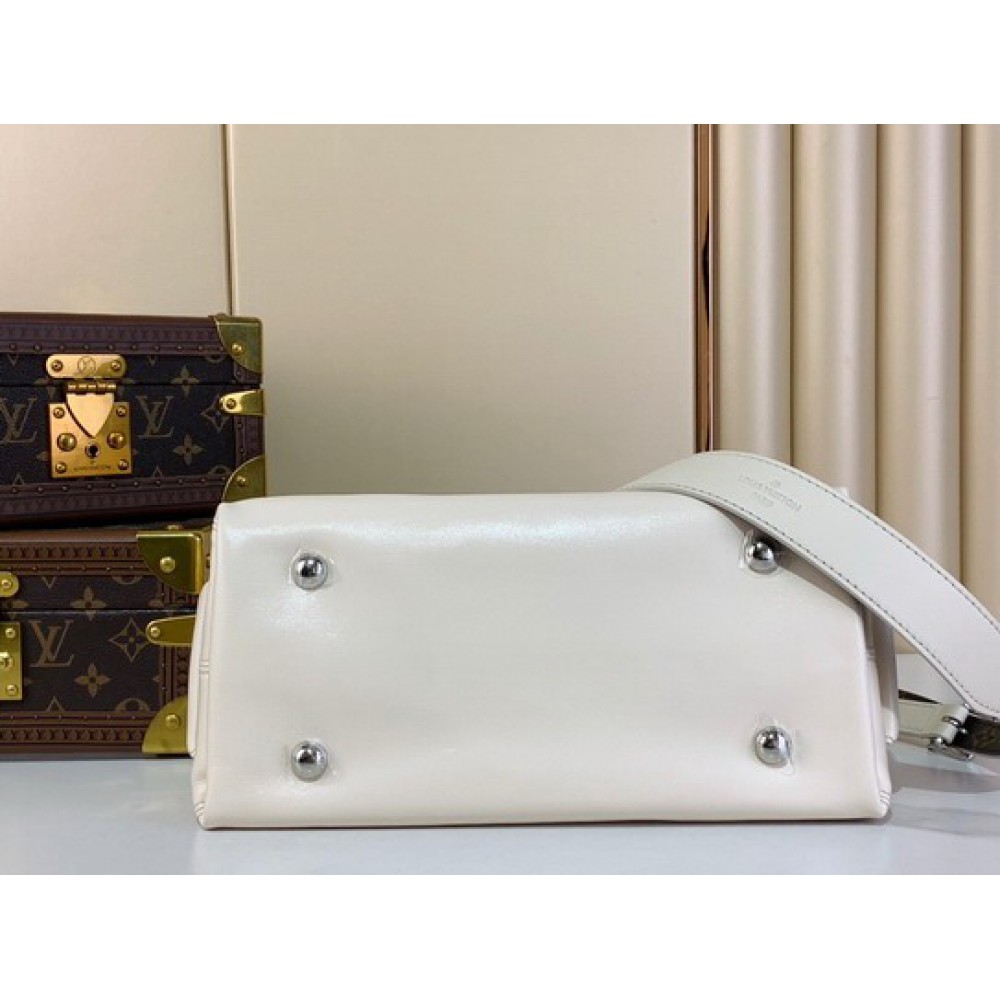 Lv CarryAll Cargo vibe Pm 33.5x23x15cm M12579 Bags