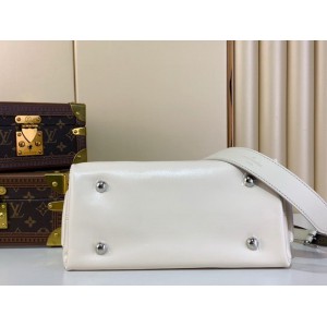 Lv CarryAll Cargo vibe Pm 33.5x23x15cm M12579 Bags