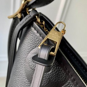Lv CarryAll PM M12917 29x24x12cm  Bags