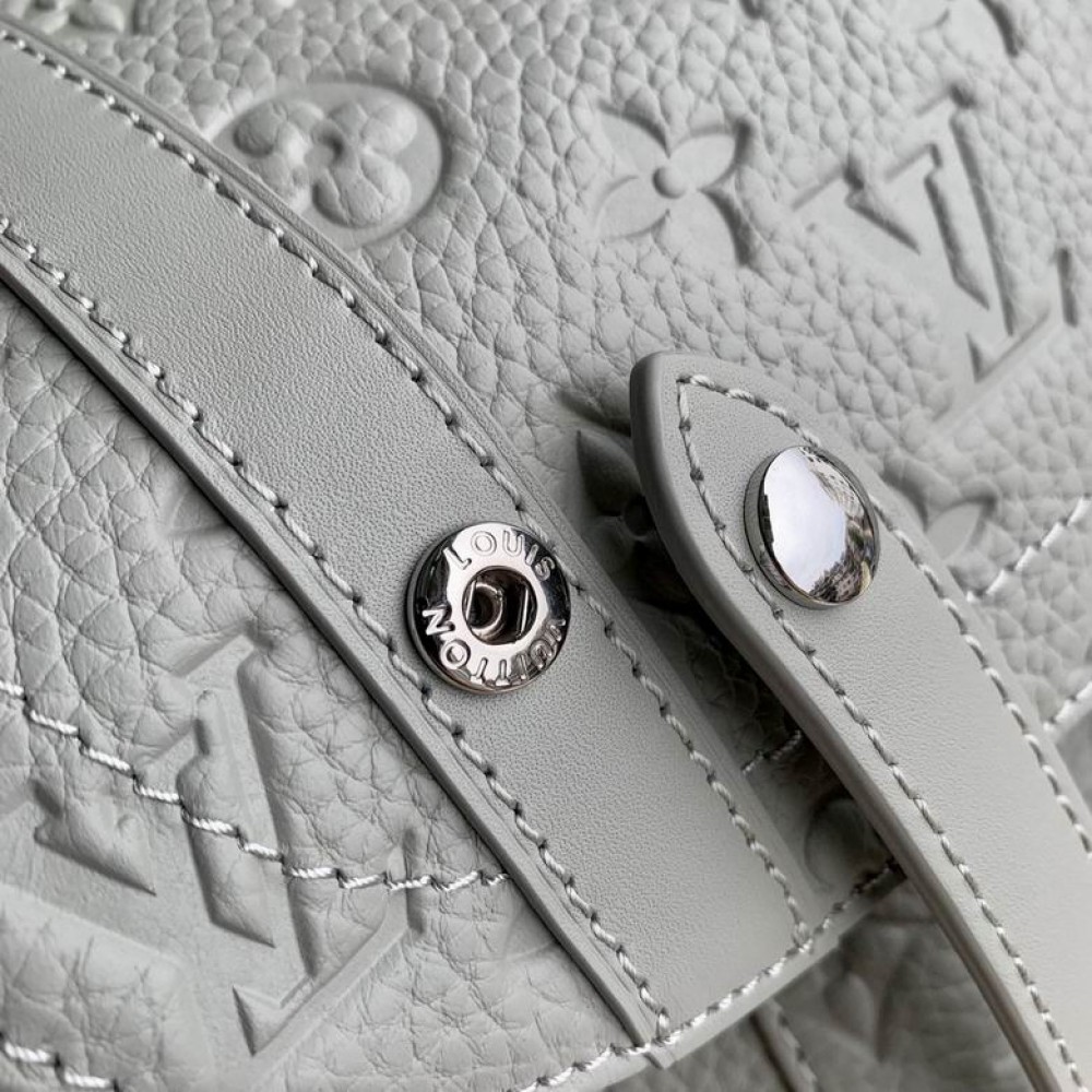 Lv Christopher M23146 32x39x12cm Bags