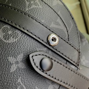 Lv Christopher M46247 32x39x12cm Bags