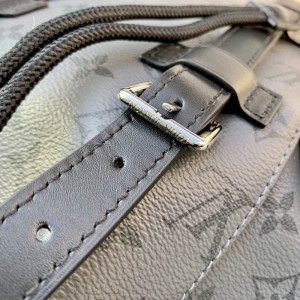 Lv Christopher M46331 32x39x12cm Bags