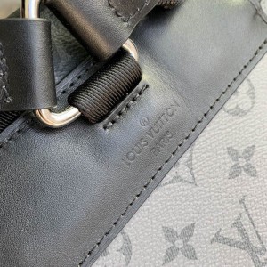 Lv Christopher M46331 32x39x12cm Bags