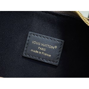 Lv Cookie M15056 19x5x28 5cm  Bags