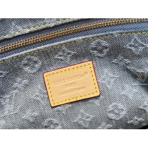 Lv Cosmétique M13750 27x18x9cm  Bags