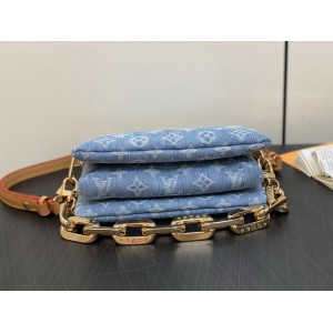 Lv Coussin MM M11401 21x16x7cm Bags