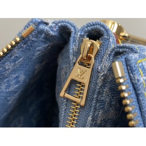 Lv Coussin MM M11401 21x16x7cm Bags