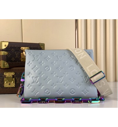 Lv Coussin M11436 26x20x12cm