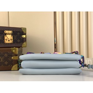 Lv Coussin M11436 26x20x12cm Bags