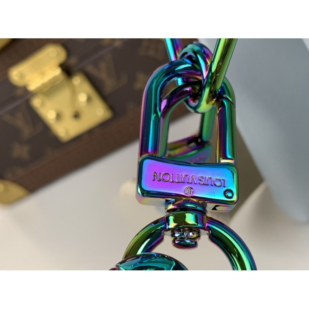 Lv Coussin M11436 26x20x12cm Bags