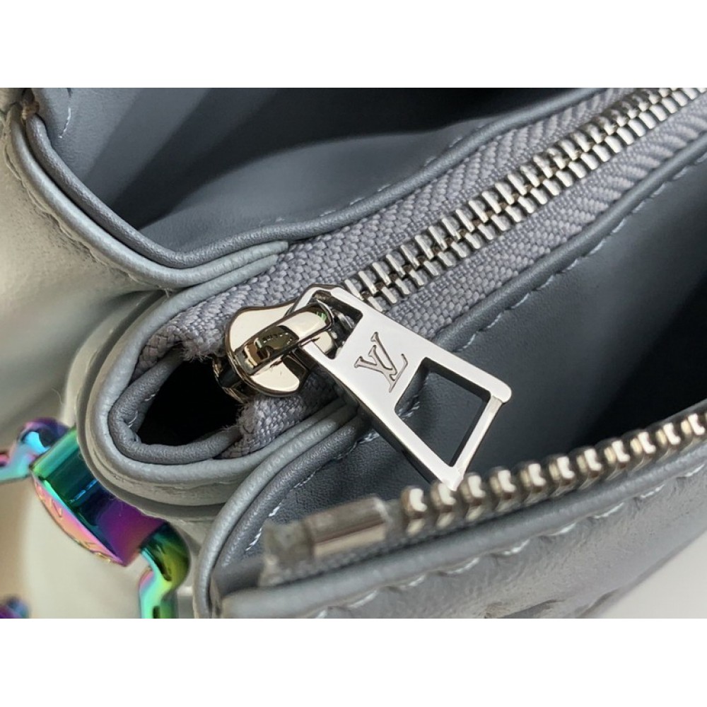 Lv Coussin M11436 26x20x12cm Bags