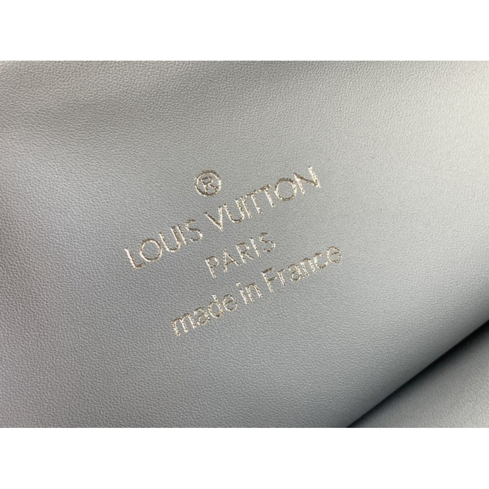 Lv Coussin M11436 26x20x12cm Bags