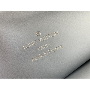 Lv Coussin M11436 26x20x12cm Bags