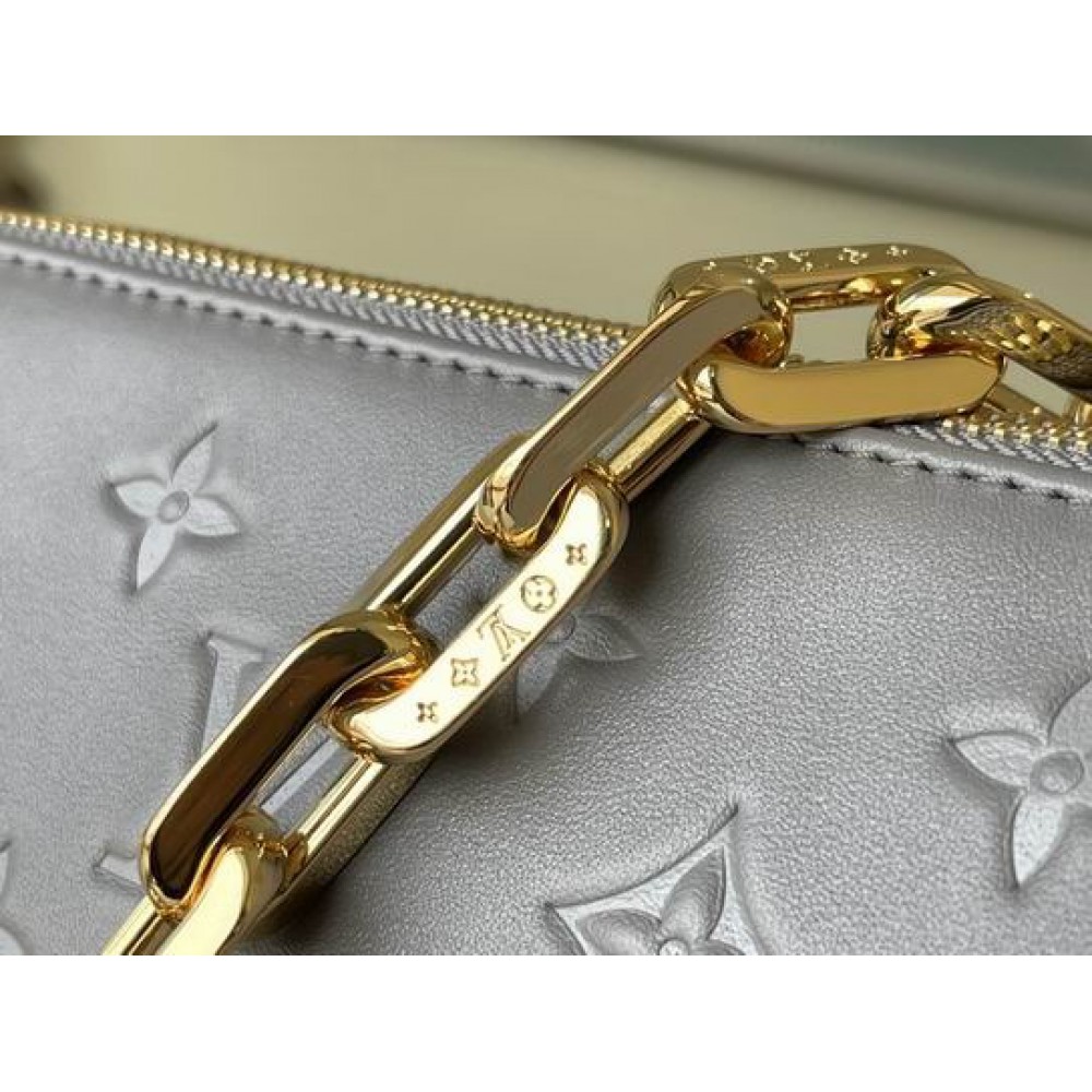 Lv Coussin M20842 26x20x12cm Bags