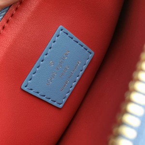 Lv Coussin MM M21276 34x24x12cm Bags