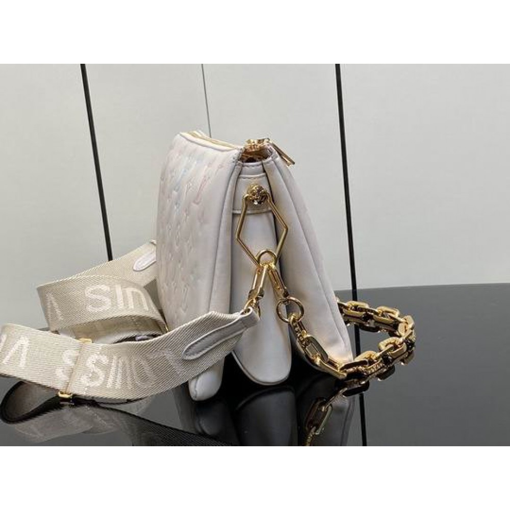 Lv Coussin M22992 26x20x12cm Bags