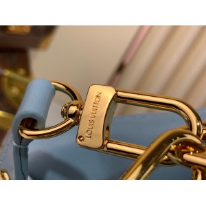 Lv Coussin MM M24338 21x16x7cm Bags