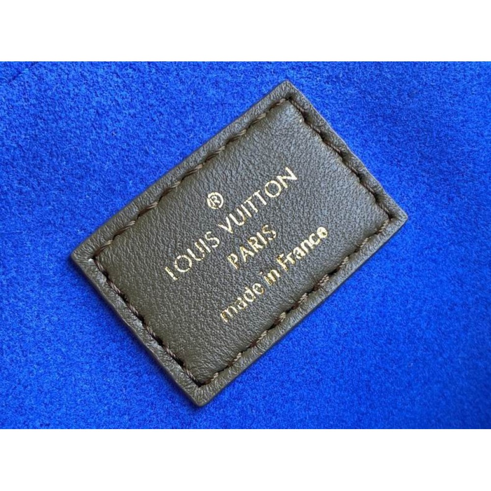 Lv Coussin MM M21264 34x24x12cm Bags