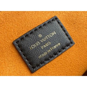 Lv Coussin MM M21264 34x24x12cm Bags