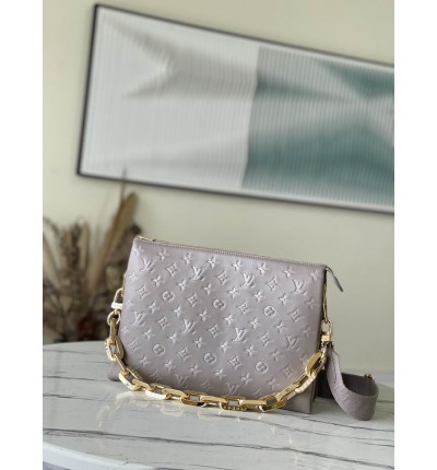 Lv Coussin MM M21264 34x24x12cm