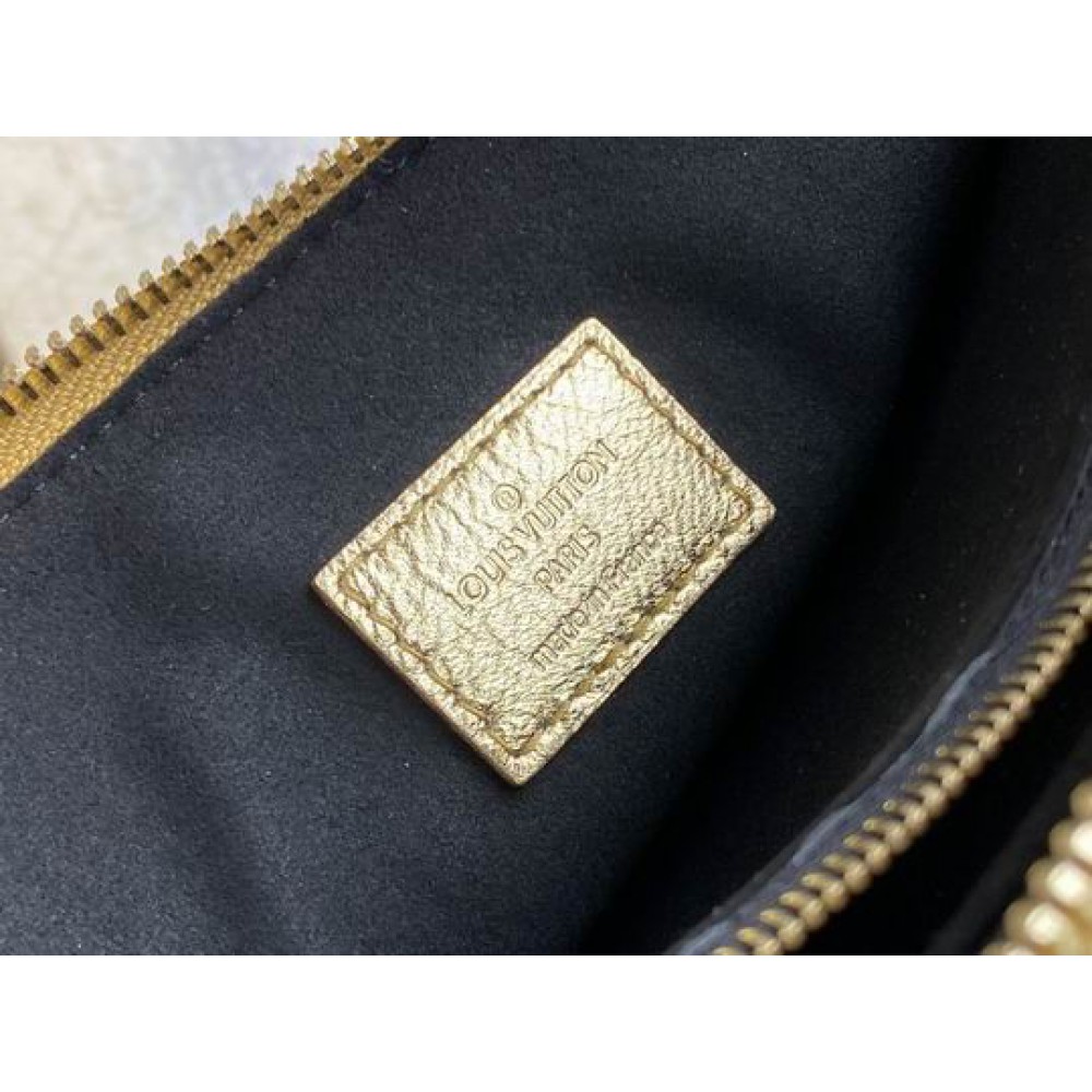 Lv Coussin M57790 26x20x12cm Bags