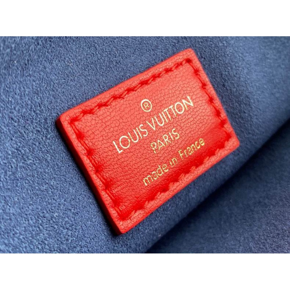 Lv Coussin M57790 26x20x12cm Bags