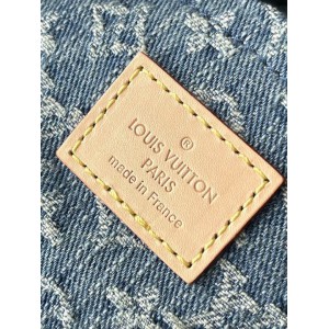 Lv Lv Croissant M46828 21x7x5cm Bags