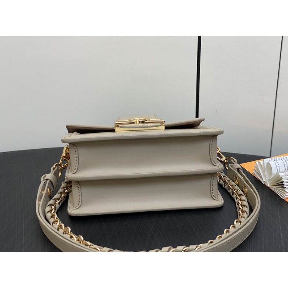 Lv Dauphine m23358 15x9x20cm  Bags