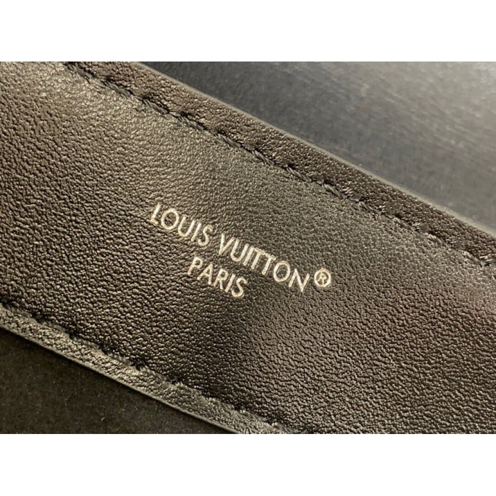 Lv Dauphine m13450 17x9x24cm  Bags