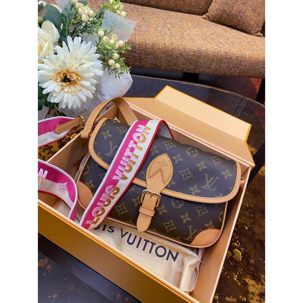 Lv Diane M46049 25x9x15cm  Bags