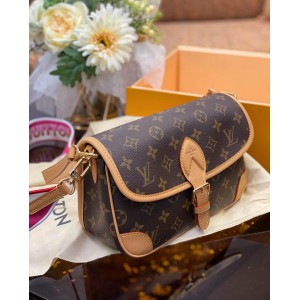 Lv Diane M46049 25x9x15cm  Bags