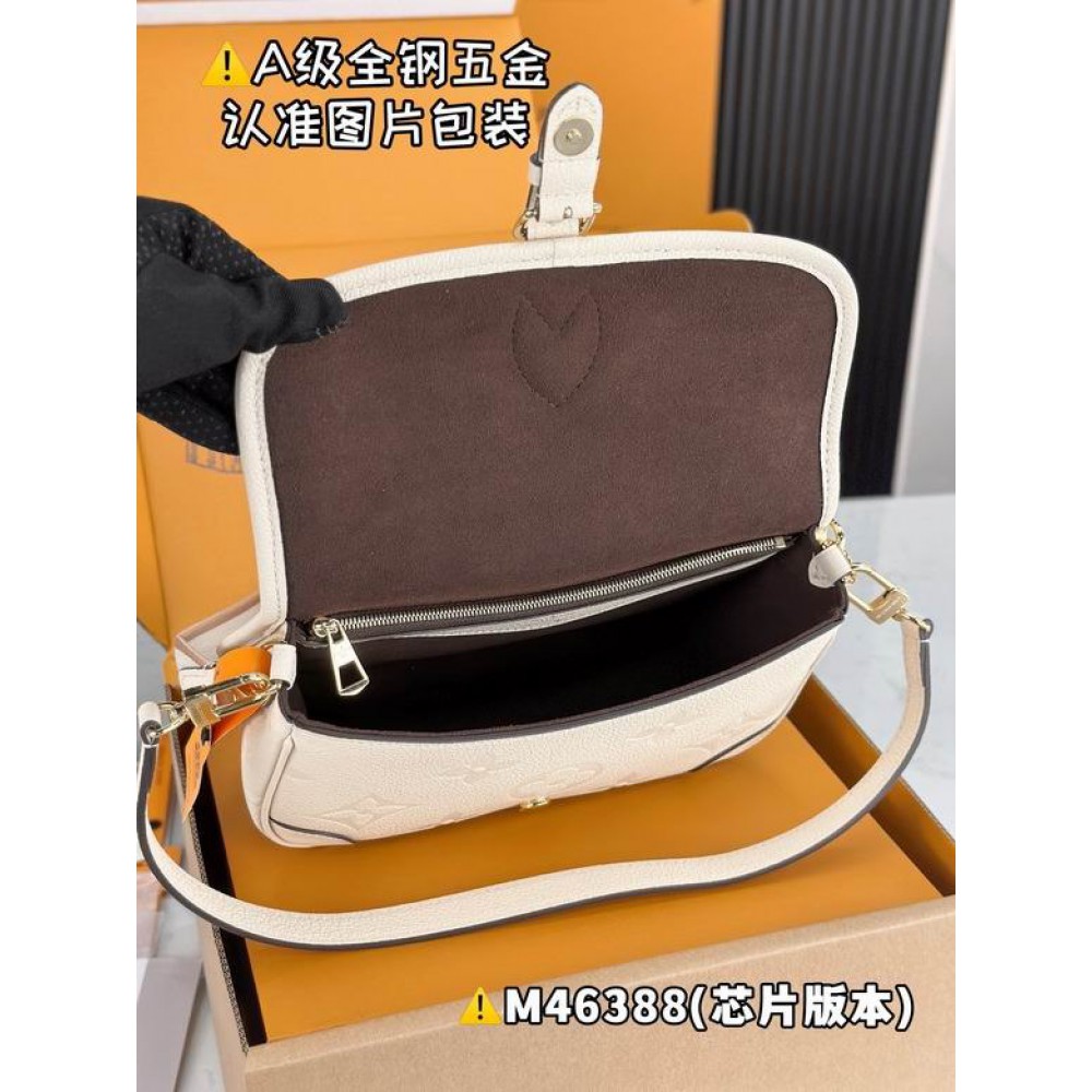 Lv Diane M46388 25x9x15cm  Bags