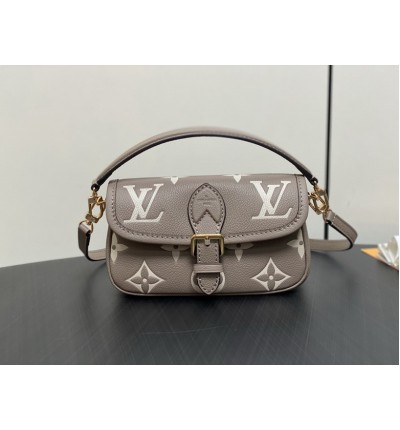 Lv Diane M83300 10.5x6x19cm