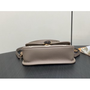 Lv Diane M83300 10.5x6x19cm Bags