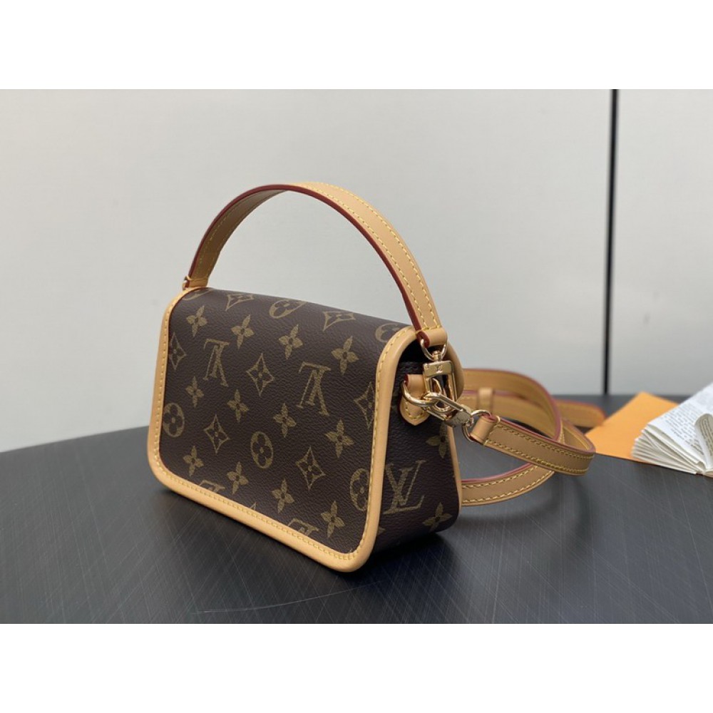 Lv Diane M83566 10.5x6x19cm Bags