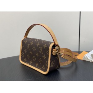 Lv Diane M83566 10.5x6x19cm Bags