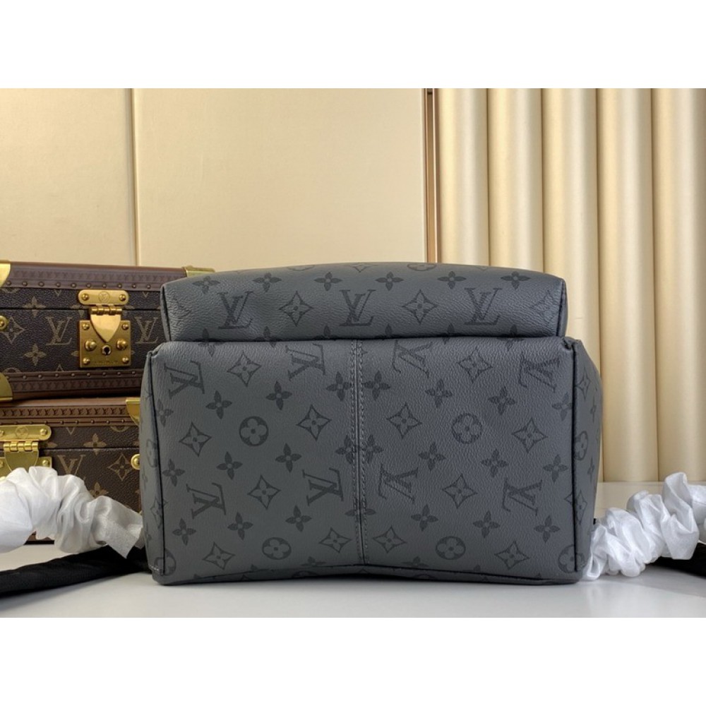 Lv Discovery M11641 29x38x20cm  Bags