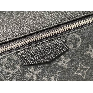 Lv Discovery M30230 37x40x20cm Bags