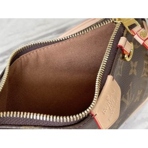 Lv Easy Pouch On Strap M80349 19x11.5x3cm Bags
