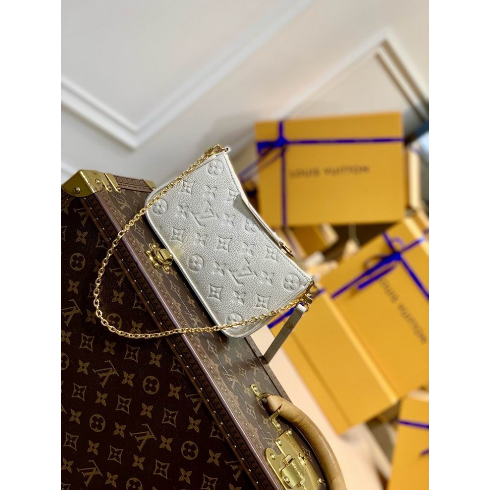 Lv Easy Pouch On Strap M80349 19x11.5x3cm Bags