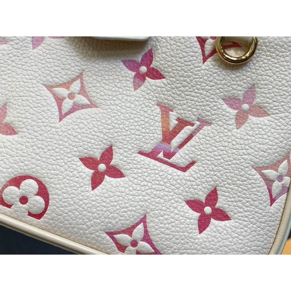 Lv Easy Pouch On Strap M80349 19x11.5x3cm Bags