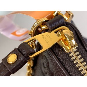 Lv Easy Pouch On Strap M80349 19x11.5x3cm Bags