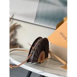 LV Fan M14804 37x19x6cm Bags