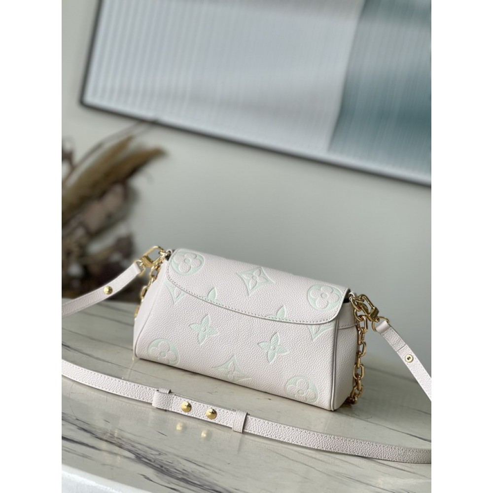 Lv Favorite M45813 24x14x9 cm Bags