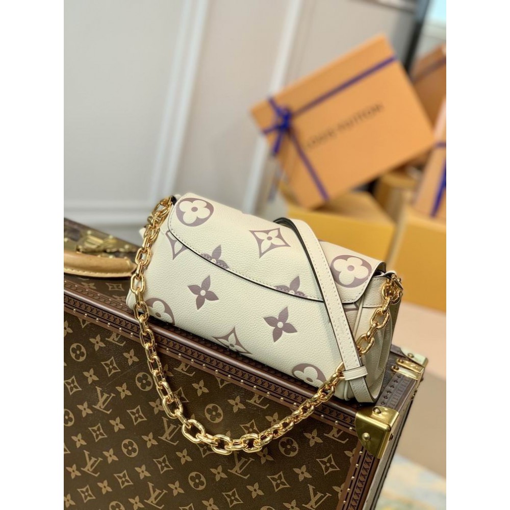 Lv Favorite M45813 24x14x9 cm Bags