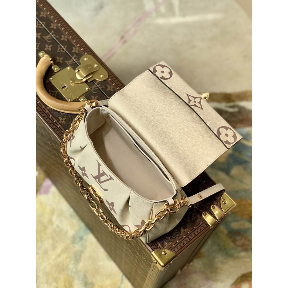 Lv Favorite M45813 24x14x9 cm Bags