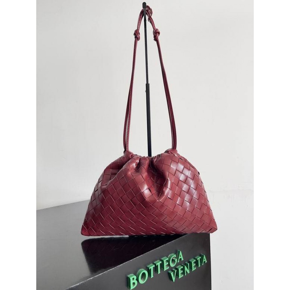 Bottega Venetta dustbag 33x23cm Bags