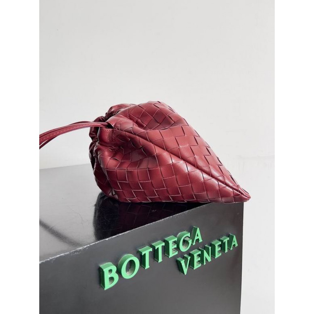 Bottega Venetta dustbag 33x23cm Bags