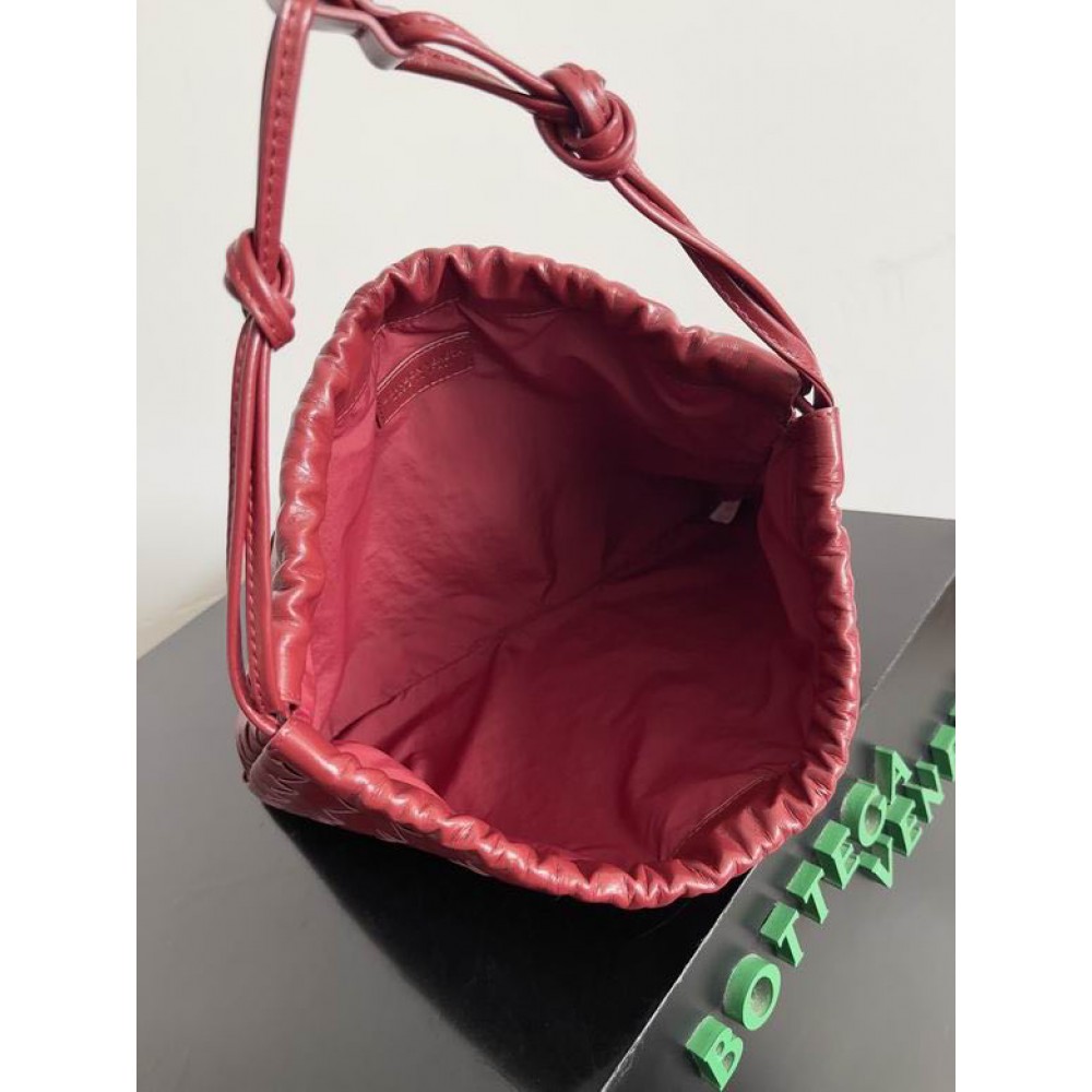 Bottega Venetta dustbag 33x23cm Bags